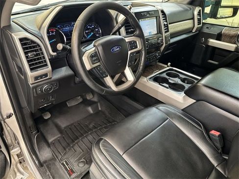 Used 2019 Ford F250 Lariat w/ Lariat Ultimate Package image 10