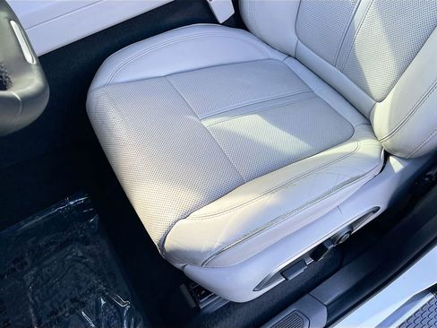 Certified 2022 Jeep Wagoneer Series II RWD image 20