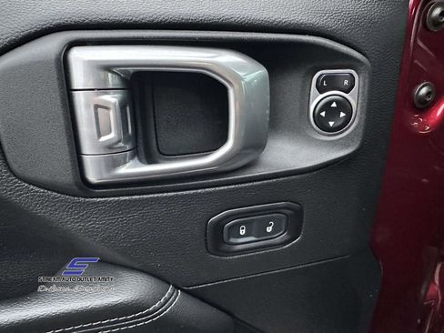 Used 2021 Jeep Wrangler Unlimited Sahara w/ Uconnect 4C Nav & Sound Group image 20