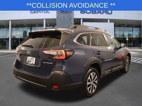 Certified 2025 Subaru Outback Premium AWD/4WD image 4