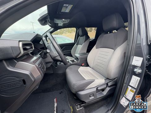 Certified 2025 Toyota Tacoma TRD Off-Road image 2