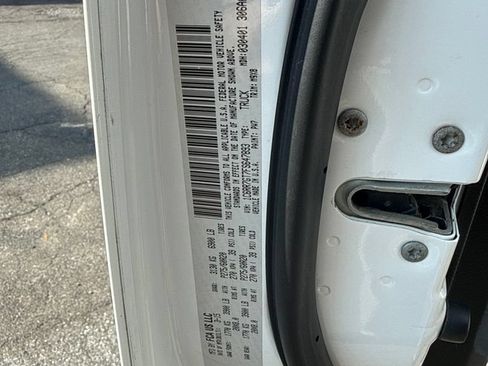 Used 2015 RAM 1500 Big Horn AWD/4WD image 15