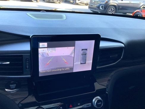 Used 2022 Ford Explorer Limited w/ Equipment Group 301A image 26