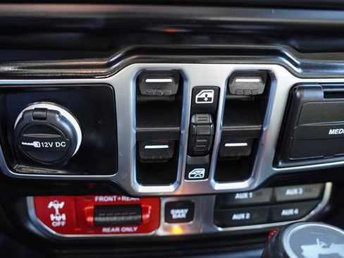 Certified 2020 Jeep Wrangler Unlimited Rubicon image 27