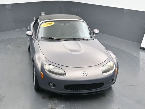 Used 2006 MAZDA MX-5 Miata Touring image 22
