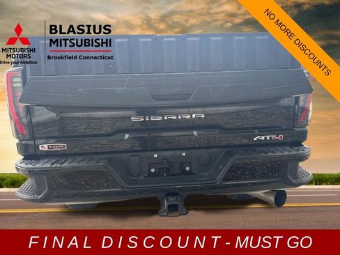 Used 2025 GMC Sierra 2500 AT4 w/ AT4 Premium Plus Package image 14