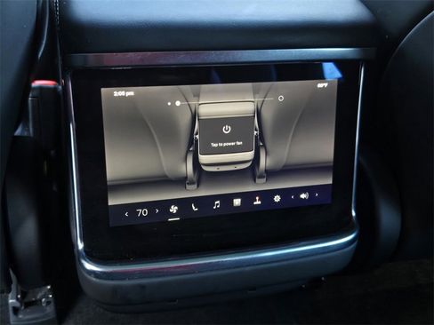 Used 2022 Tesla Model S image 13