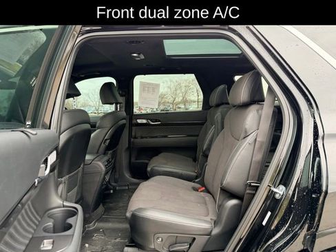 Used 2025 Hyundai Palisade Calligraphy image 9