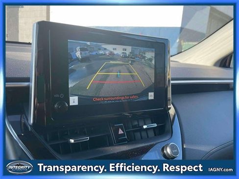 Used 2023 Toyota Corolla Cross XLE image 28