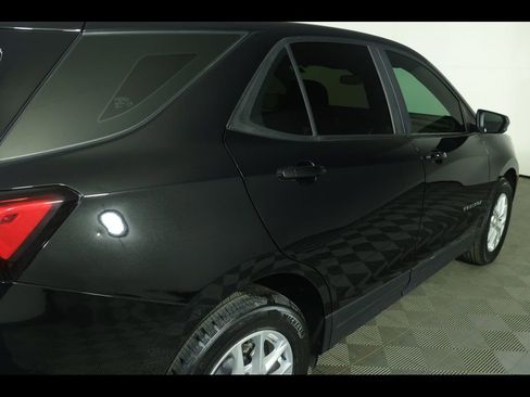 Used 2024 Chevrolet Equinox LS w/ Driver Confidence II Package image 15