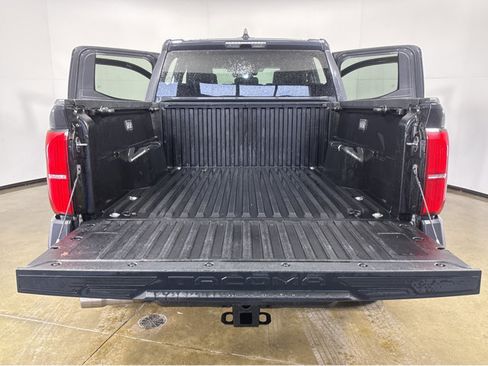 Used 2024 Toyota Tacoma TRD Off-Road image 20