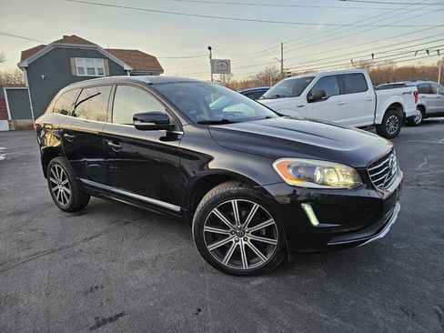 Used 2017 Volvo XC60 T6 Inscription w/ Preferred Option Package image 2