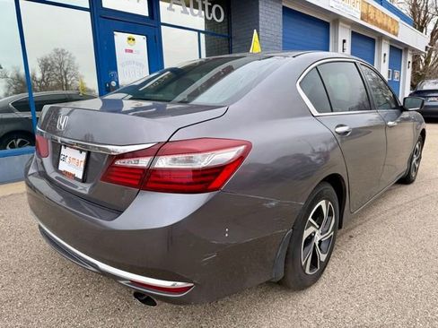 Used 2017 Honda Accord LX image 7