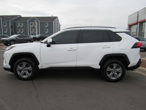 Used 2024 Toyota RAV4 XLE w/ Weather Package image 9