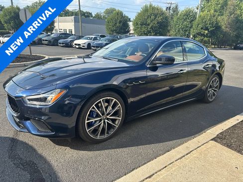 Used 2023 Maserati Ghibli Modena Q4 AWD/4WD image 4