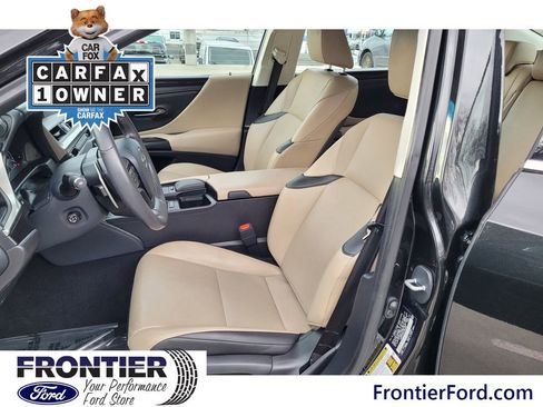 Used 2020 Lexus ES 350 w/ Premium Package image 10