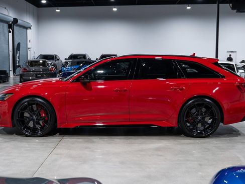 Used 2021 Audi RS 6 AWD/4WD image 3