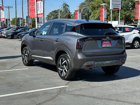 Used 2026 Nissan Kicks SV FWD image 4