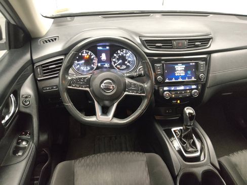 Used 2018 Nissan Rogue SV AWD/4WD image 22