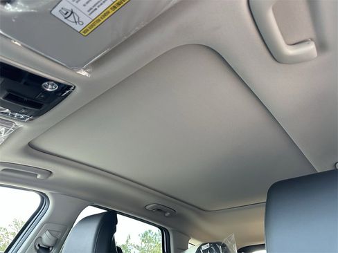 New 2026 Kia Sportage EX image 24