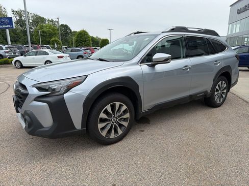 Used 2024 Subaru Outback Touring XT AWD/4WD image 7