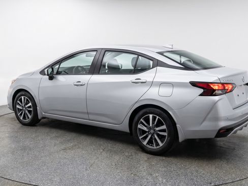 Used 2025 Nissan Versa SV FWD image 6