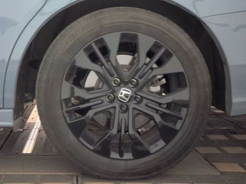 Used 2025 Honda Odyssey Sport-L image 42