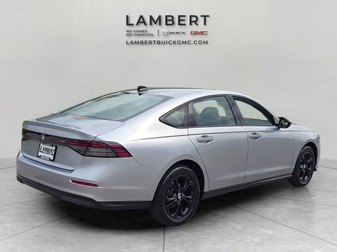 Used 2025 Honda Accord SE image 5