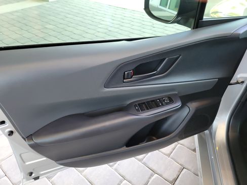 Used 2023 Toyota Prius LE image 12