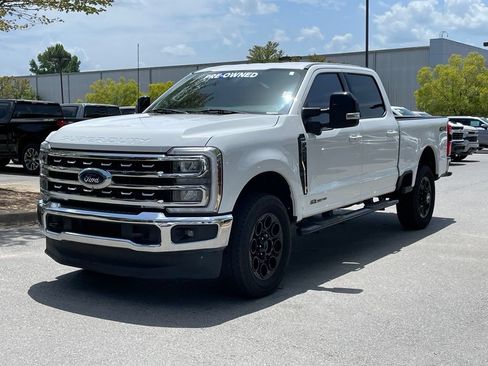 Used 2024 Ford F250 Lariat AWD/4WD image 3