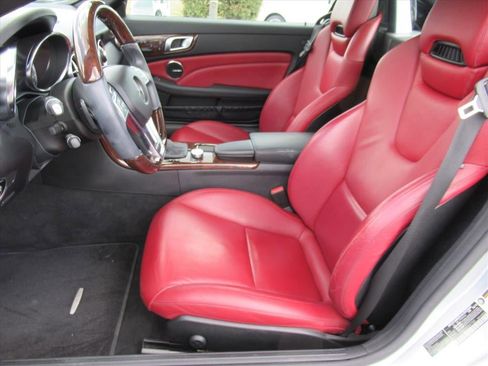Used 2013 Mercedes-Benz SLK 350 image 16