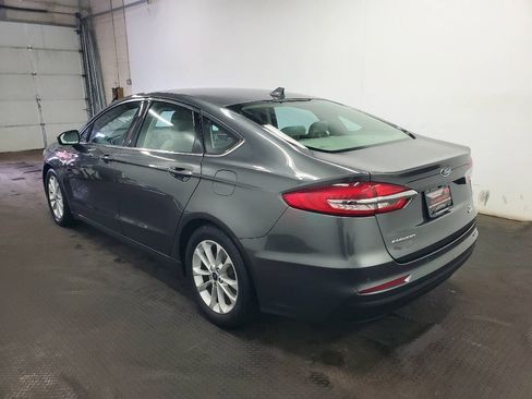Used 2019 Ford Fusion SE FWD image 5