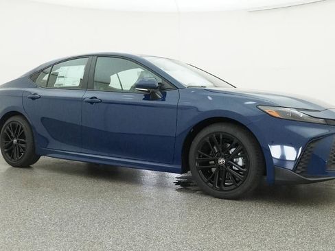 New 2026 Toyota Camry SE FWD image 28