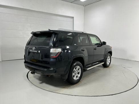 Used 2018 Toyota 4Runner SR5 Premium image 34