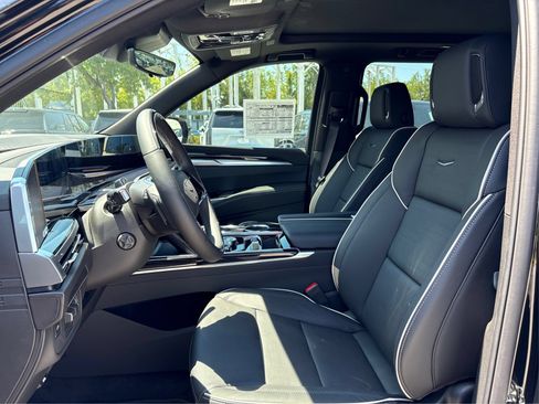 New 2026 Cadillac Escalade ESV Sport w/ LPO, ONYX Package RWD image 8