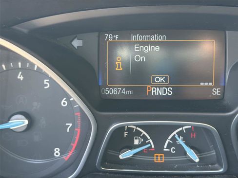 Used 2016 Ford Focus SE w/ Equipment Group 201A FWD image 19