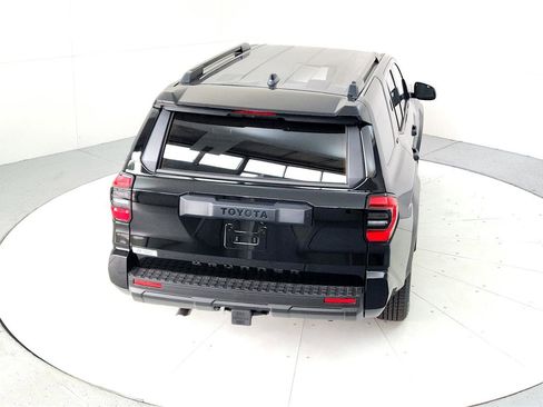 New 2025 Toyota 4Runner SR5 image 15