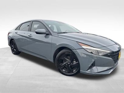 Used 2021 Hyundai Elantra Blue