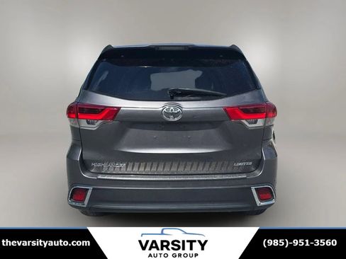 Used 2017 Toyota Highlander Limited image 6