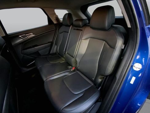 Used 2024 Kia Sportage EX FWD image 18