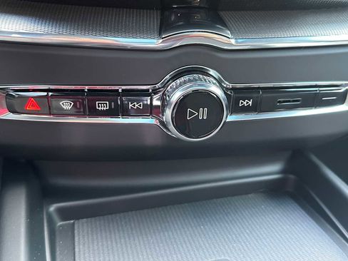 New 2026 Volvo XC60 B5 Ultra w/ Climate Package image 30