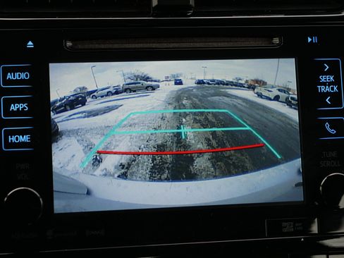 Used 2017 Toyota Prius Two image 27