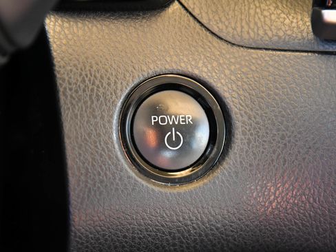 Used 2025 Toyota Camry LE FWD image 31