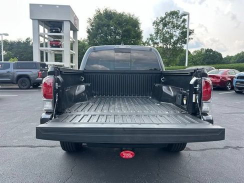 Used 2023 Toyota Tacoma TRD Sport AWD/4WD image 10