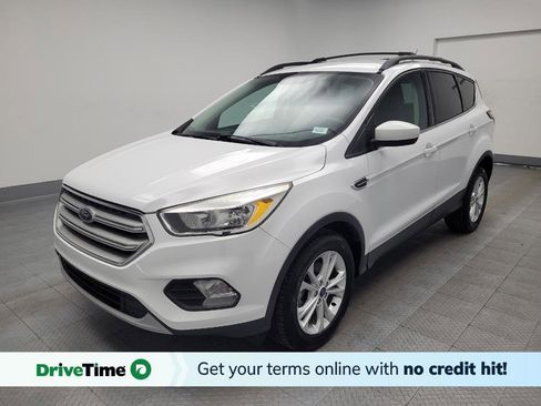 Used 2018 Ford Escape SE image 1