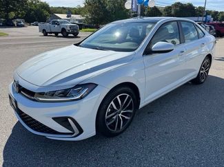 Used 2026 Volkswagen Jetta SE FWD video 1