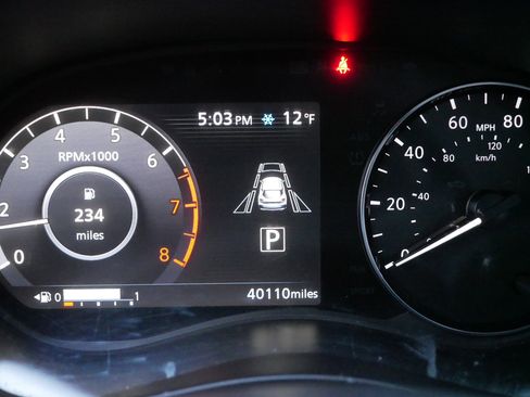 Certified 2024 Nissan Kicks SV image 21