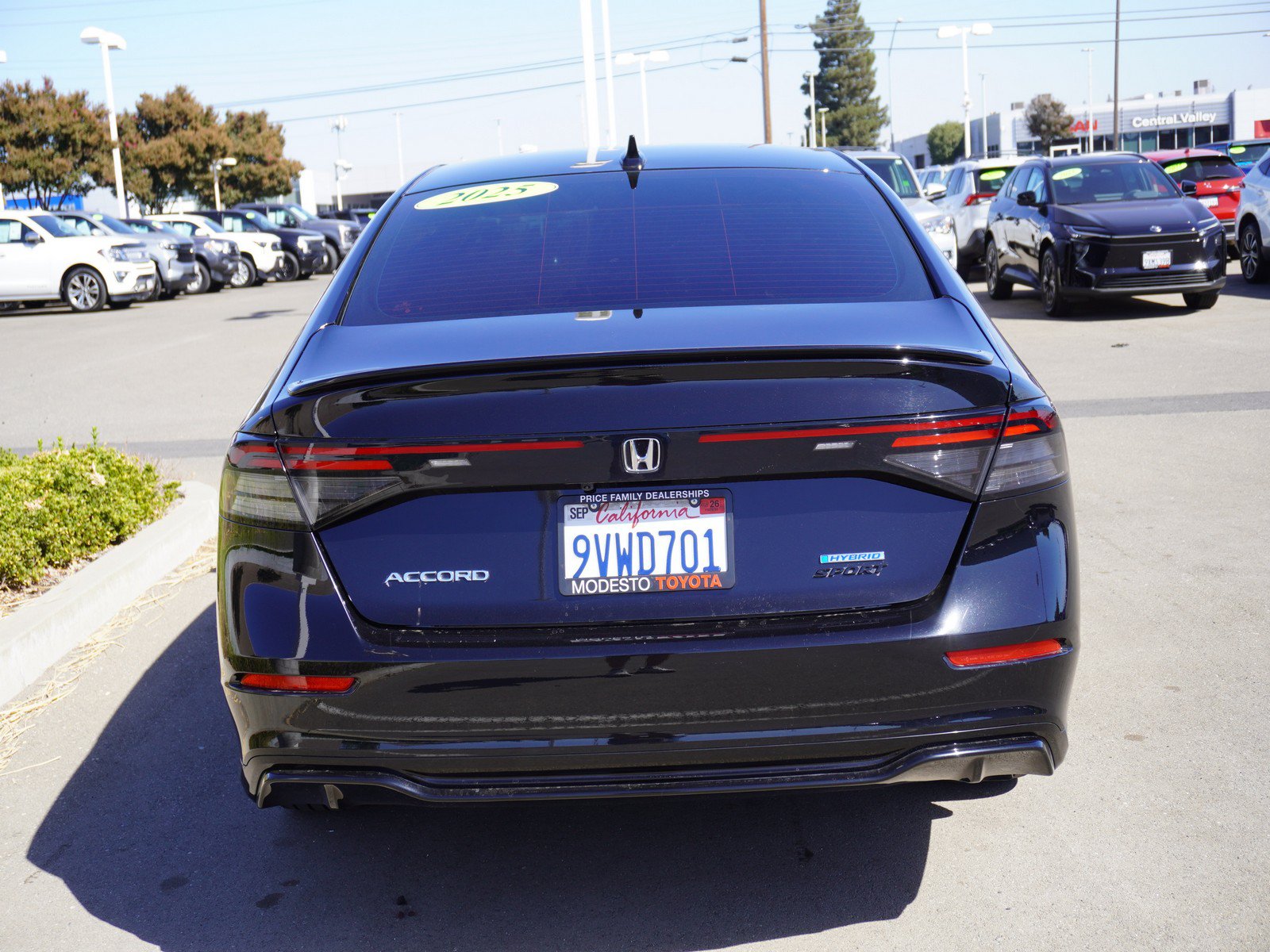 Used 2025 Honda Accord Sport image 8