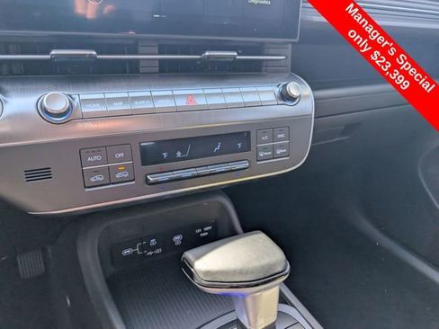 Certified 2025 Hyundai Kona SEL image 22