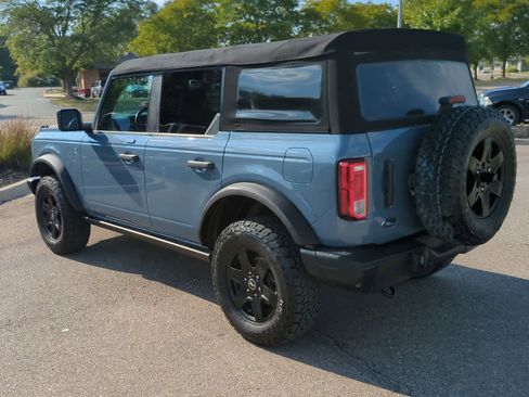 Used 2023 Ford Bronco Black Diamond image 6